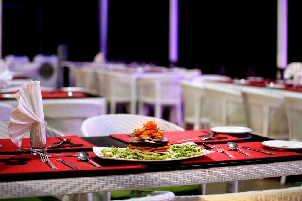 Hotel Shri Khedapati International Dewas Dış mekan fotoğraf