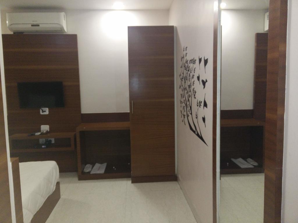 Hotel Shri Khedapati International Dewas Dış mekan fotoğraf