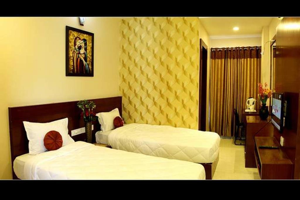 Hotel Shri Khedapati International Dewas Dış mekan fotoğraf