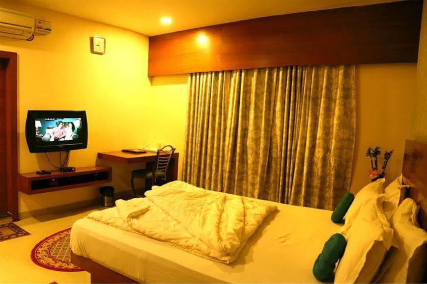 Hotel Shri Khedapati International Dewas Dış mekan fotoğraf