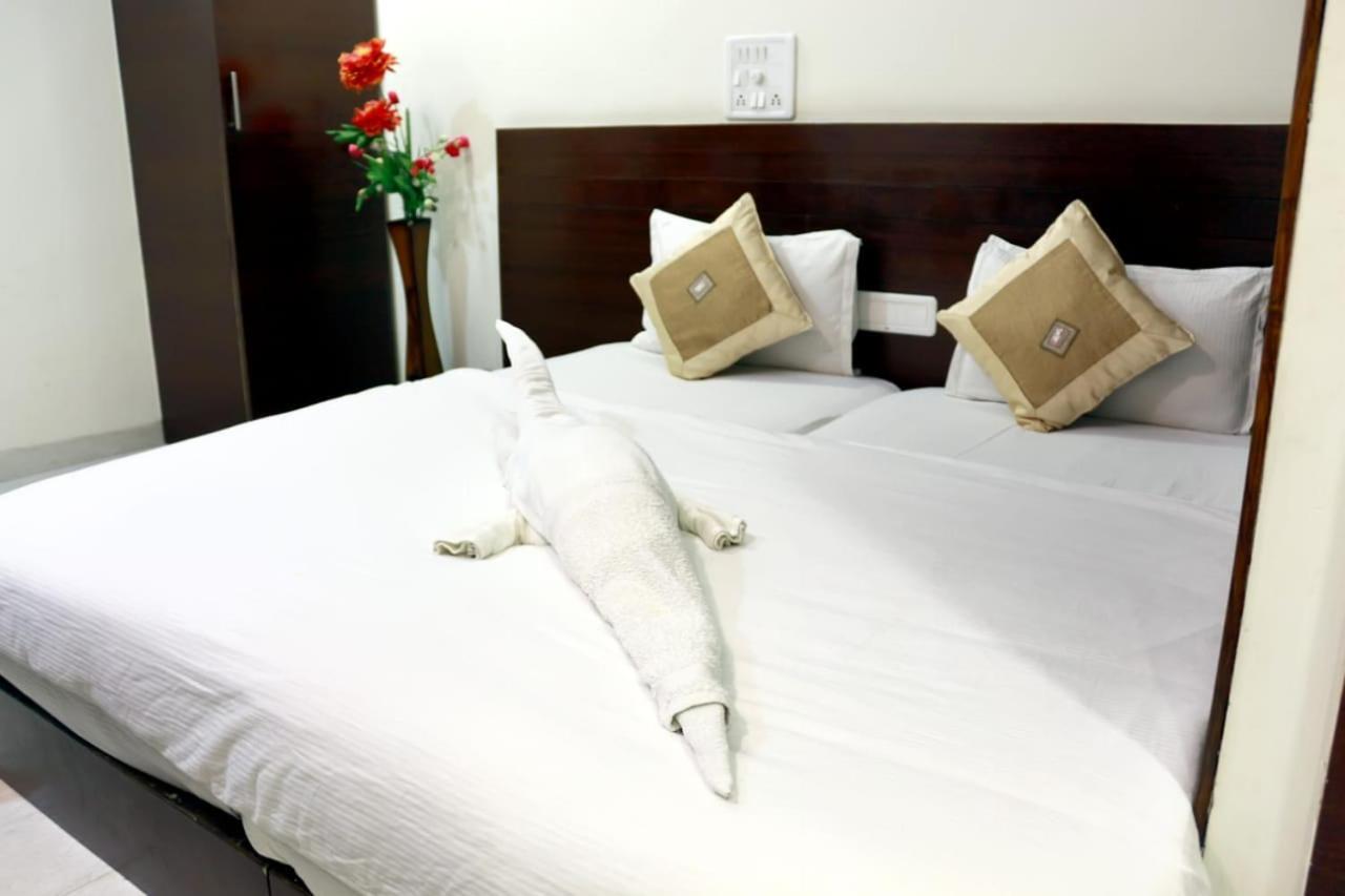 Hotel Shri Khedapati International Dewas Dış mekan fotoğraf